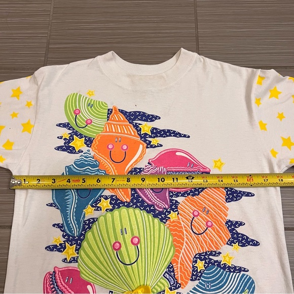 𝅺Vintage Beach Rare seashells 80s 90s t shirt top neon colorful XS - Picture 11 of 13
